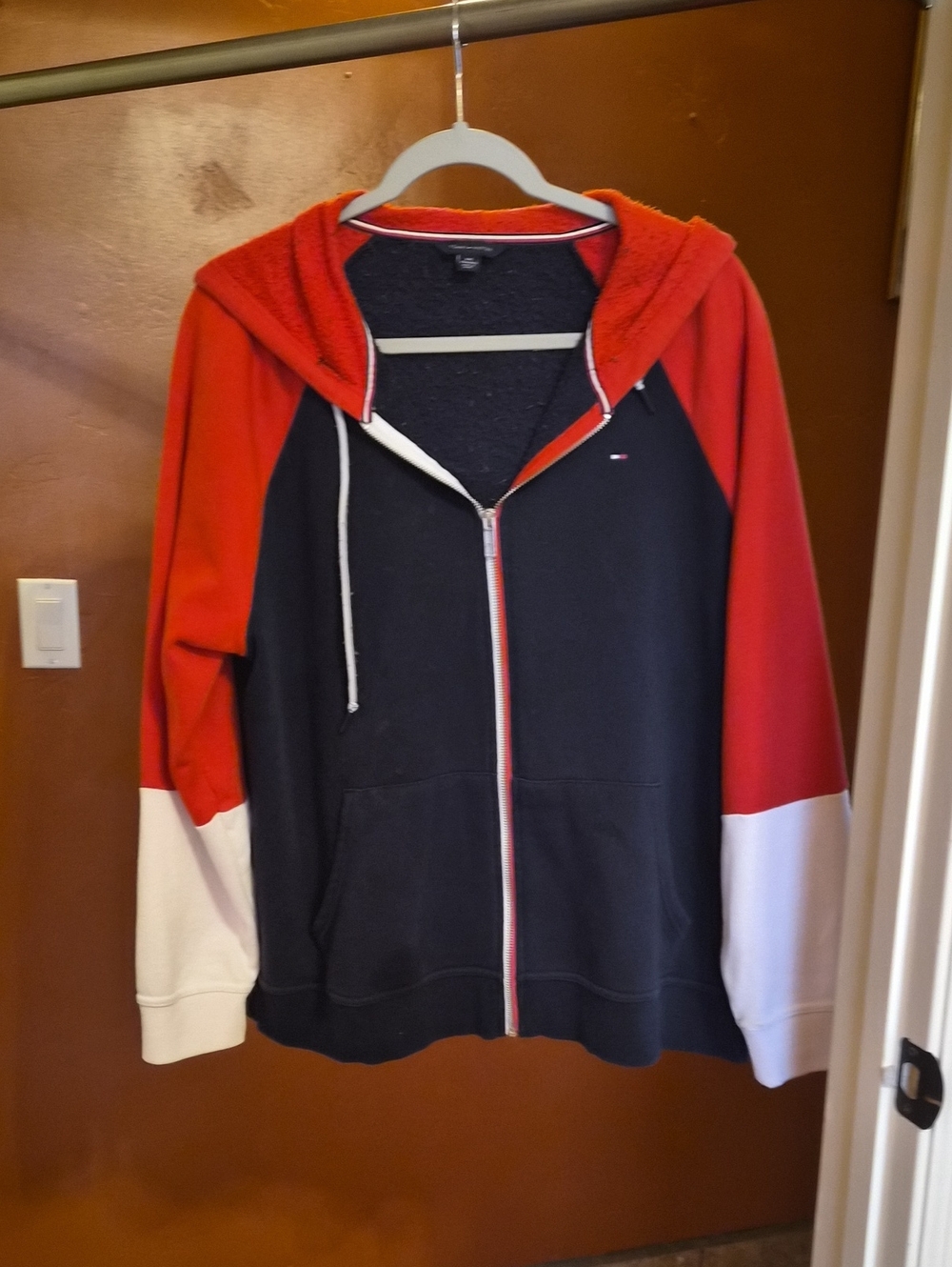 Tommy Hilfiger Unisex Black, Red & White Colorblock Zip-Up Hoodie